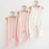 Kép 1/5 - Baba rugdalózó New Baby Classic II Lány 3db rózsaszín