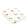 Kép 1/2 - Muszelin Baba párna- ék alakú New Baby STANDARD fehér 30x37 cm bear