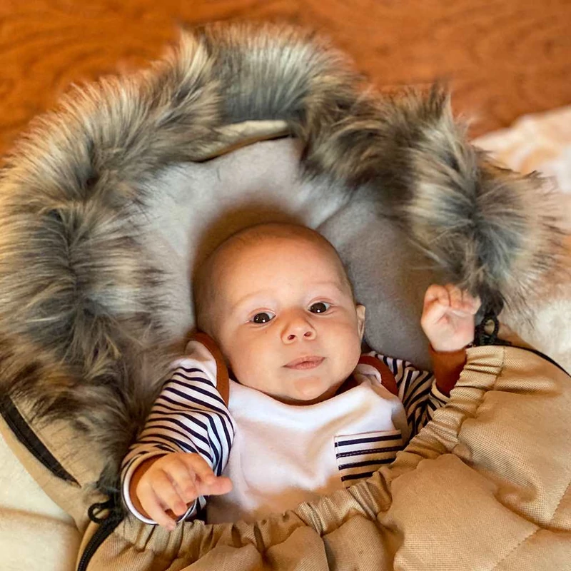 Gyermek lábzsák NEW BABY szőrmével sötétkék